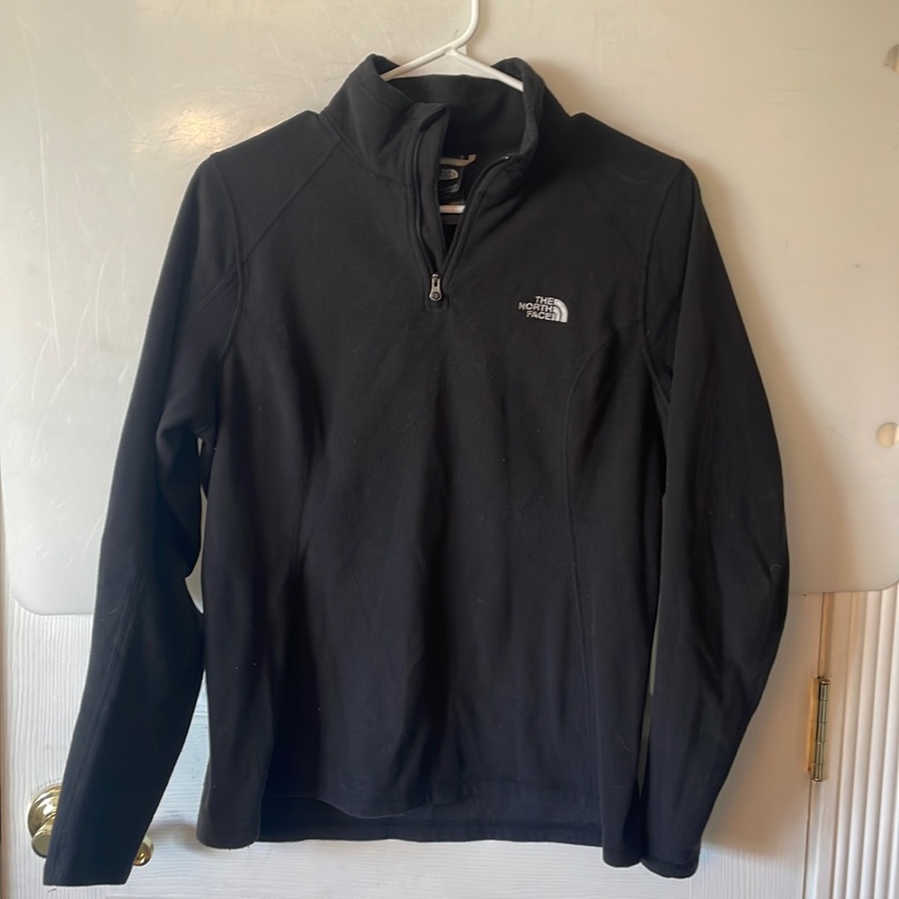 North Face Women’s fleece 1/4 zip